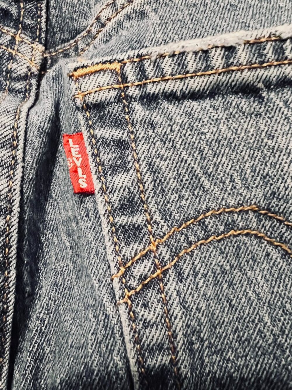 Levi's Premium San Francisco, Cal. Ribcage Bell Women's Distressed Jeans-Size 28 - Picture 7 of 13